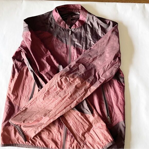 Lululemon Womens Red Black Cherry Merlot Patch Game Jacket Windbreaker Size 4 - Picture 12 of 14